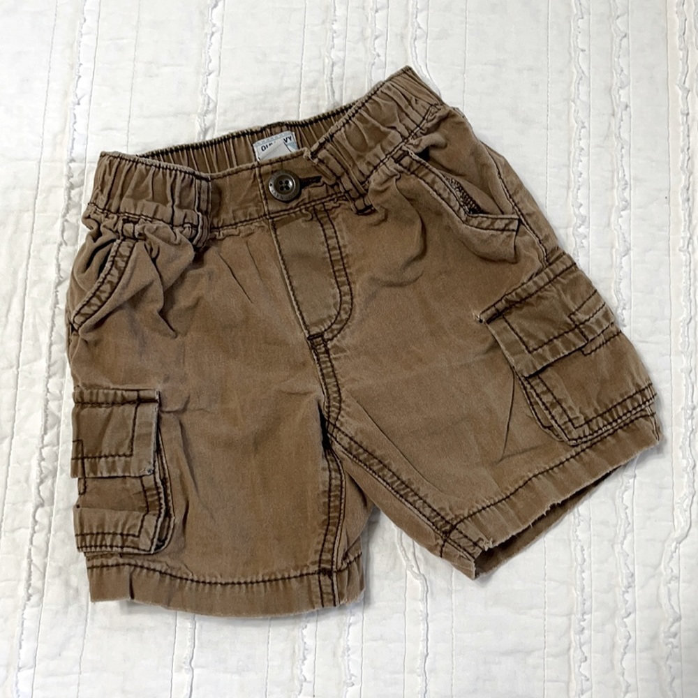 Boys’ Old Navy Cargo Shorts 18-24 months